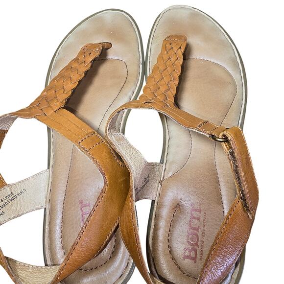 Born Yarrow Brown Leather Thong Strappy Sandal Size 9
Excellent Cushioned - Picture 7 of 8
